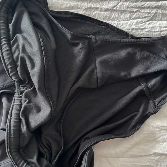 Athleta Lined Running Shorts Black Size S - Picture 4 of 5